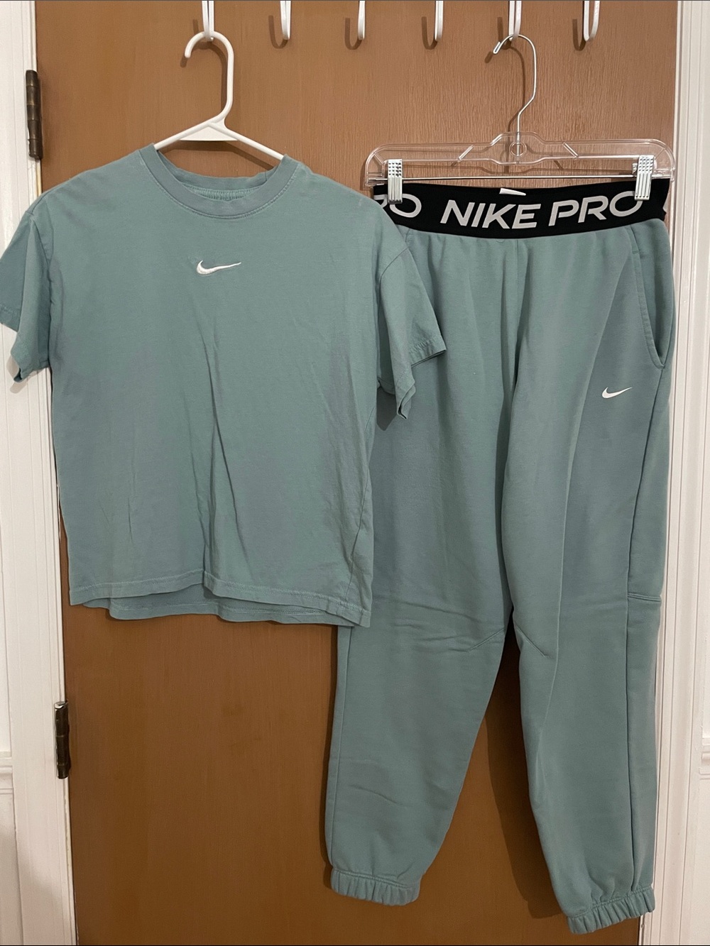 Kids Nike Tee & Joggers Set